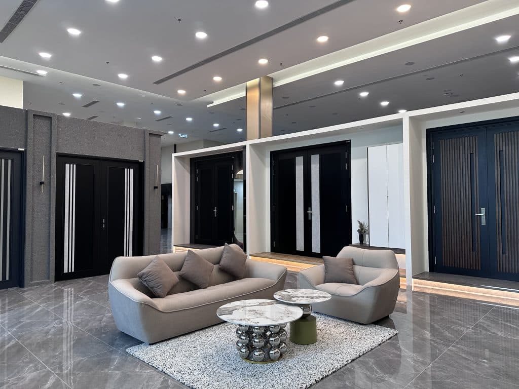 DELUX new showroom AlutechDoor fully aluminium security door