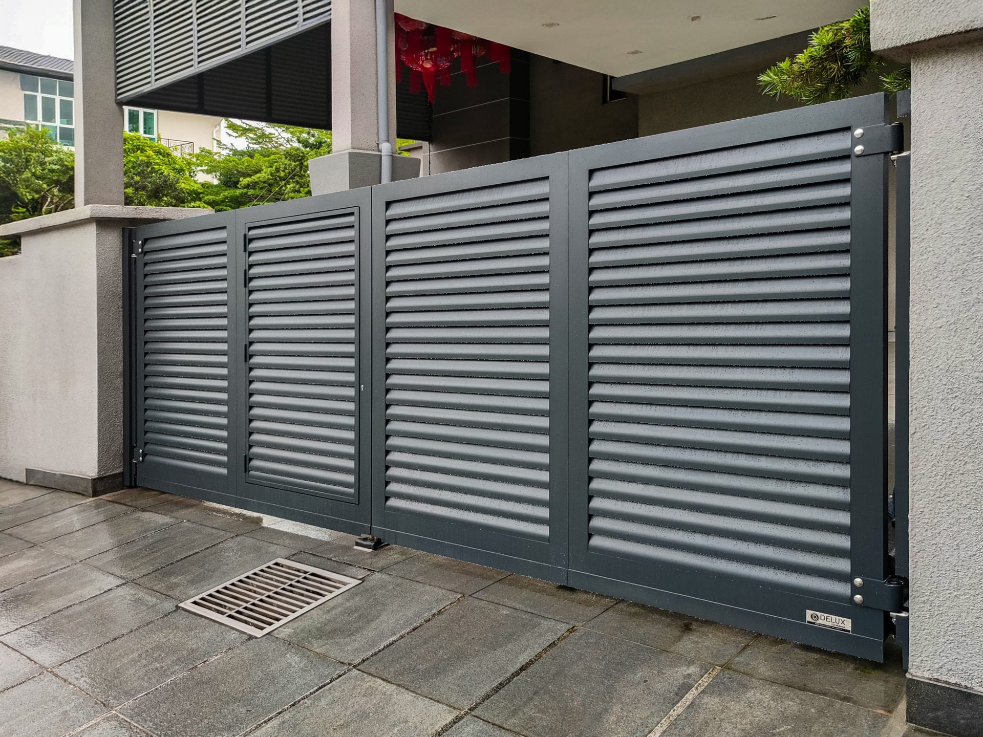 Trackless folding gate Trackless autogate Folding gate Malaysia Aluminium gate Malaysia Delux autogate Unigate Autogate Malaysia Unigate Malaysia Trackless gate Malaysia Aluminium gate supplier Malaysia Aluminium auto gate Autogate price Autogate system price Trackless autogate malaysia price Autogate malaysia price Aluminium gate suppliers Inlap 1