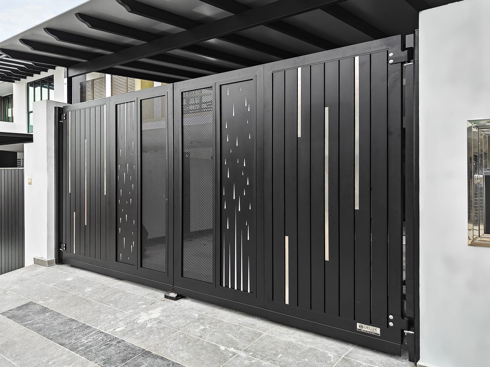 Trackless folding gate Trackless autogate Folding gate Malaysia Aluminium gate Malaysia Delux autogate Unigate Autogate Malaysia Unigate Malaysia Trackless gate Malaysia Aluminium gate supplier Malaysia Aluminium auto gate Autogate price Autogate system price Trackless autogate malaysia price Autogate malaysia price Aluminium gate suppliers showy