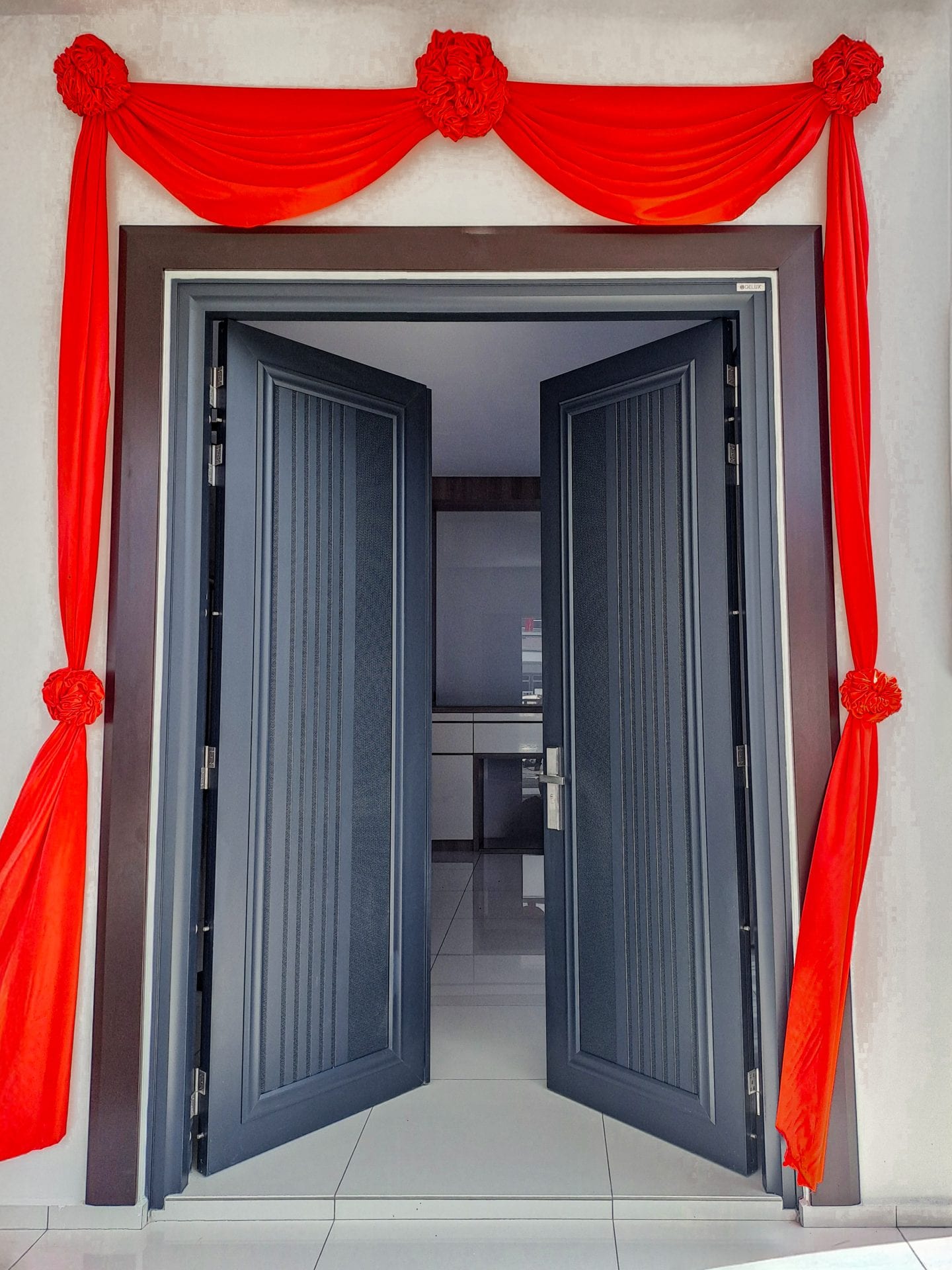 Security door Malaysia Aluminum door Luxury security door Delux security door price Aluminium security door Alutechdoor Security door design for home Best safety door Best security door malaysia Modern security door Security door design Double Door DT608