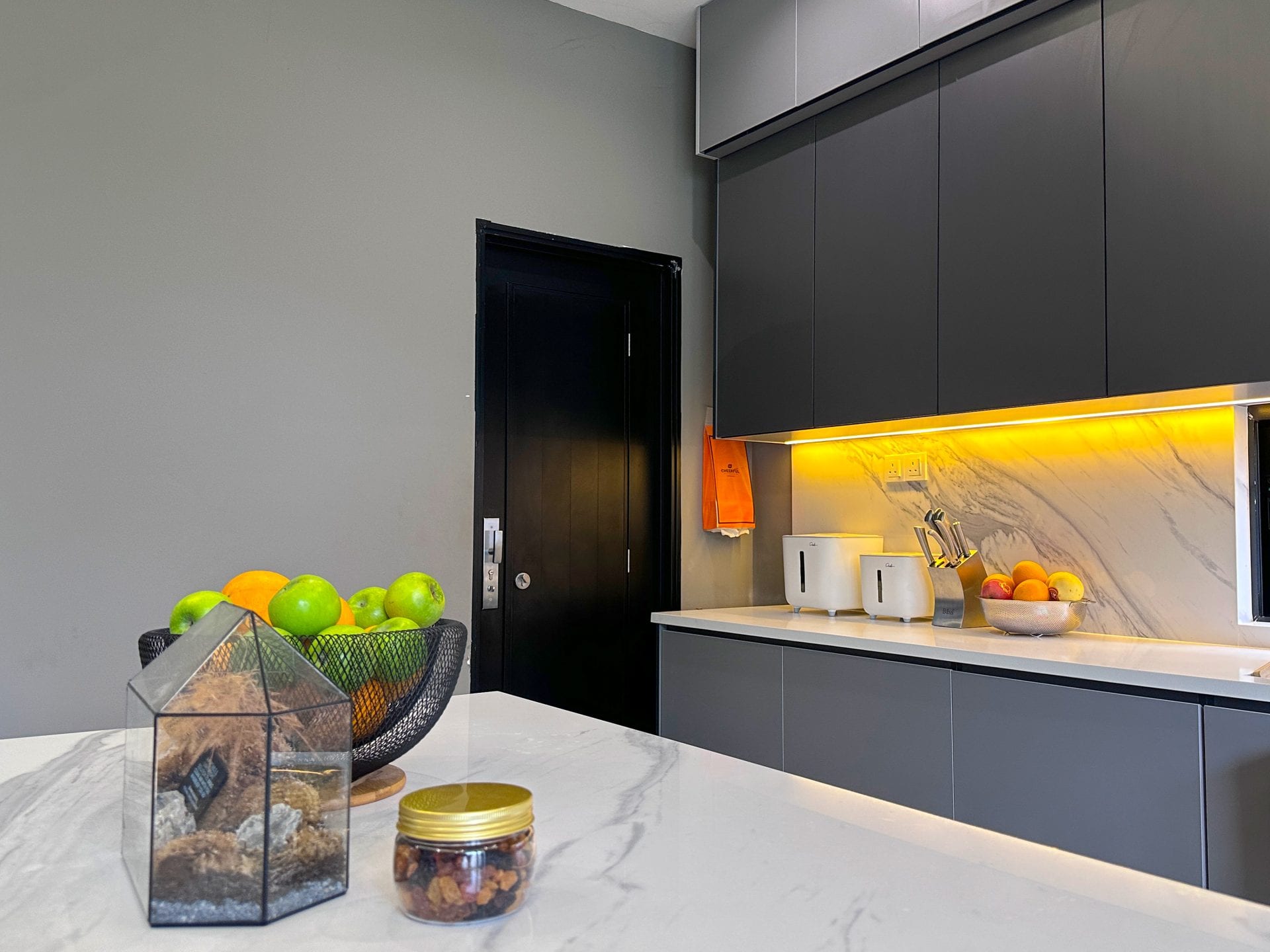 Security door Malaysia Aluminum door Luxury security door Delux security door price Aluminium security door Alutechdoor Security door design for home Best safety door Best security door malaysia Modern security door Security door design Single Door DT904