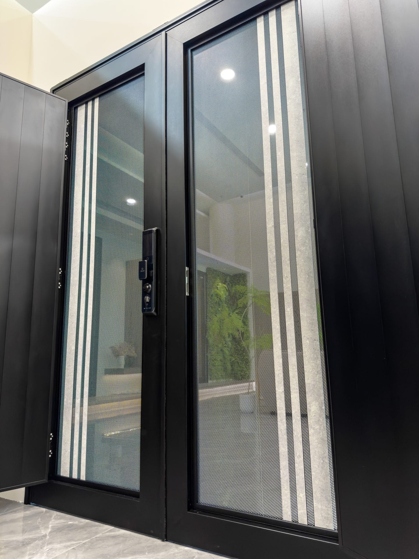 Security door Malaysia Aluminum door Luxury security door Delux security door price Aluminium security door Alutechdoor Security door design for home Best safety door Best security door malaysia Modern security door Security door design Double Door DT903C