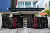 Trackless folding gate Trackless autogate Folding gate Malaysia Aluminium gate Malaysia Delux autogate Unigate Autogate Malaysia Unigate Malaysia Trackless gate Malaysia Aluminium gate supplier Malaysia Aluminium auto gate Autogate price Autogate system price Trackless autogate malaysia price Autogate malaysia price Aluminium gate suppliers Tricity