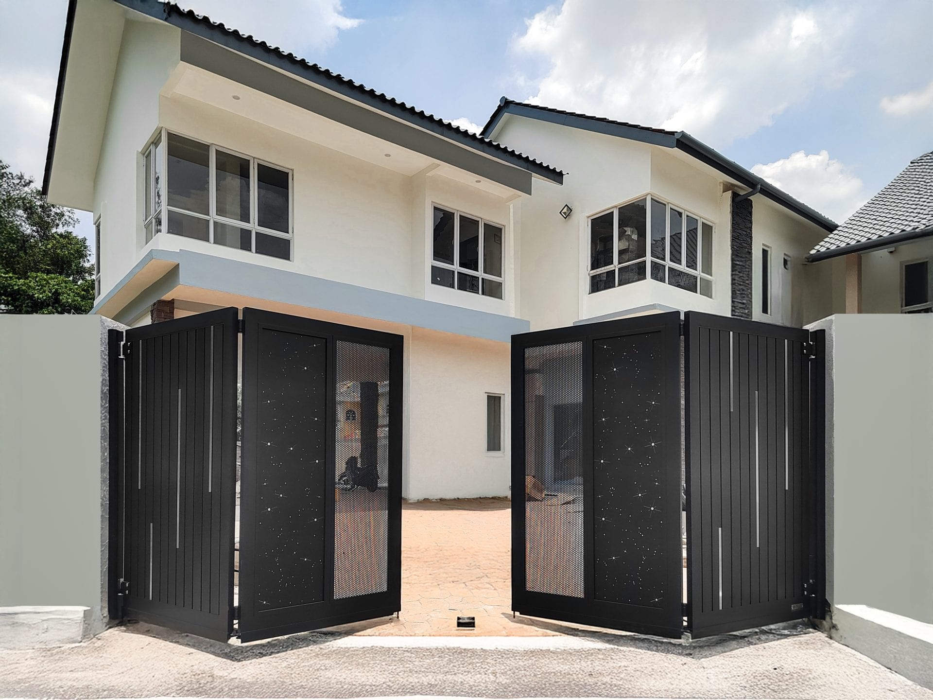 Trackless folding gate Trackless autogate Folding gate Malaysia Aluminium gate Malaysia Delux autogate Unigate Autogate Malaysia Unigate Malaysia Trackless gate Malaysia Aluminium gate supplier Malaysia Aluminium auto gate Autogate price Autogate system price Trackless autogate malaysia price Autogate malaysia price Aluminium gate suppliers starry