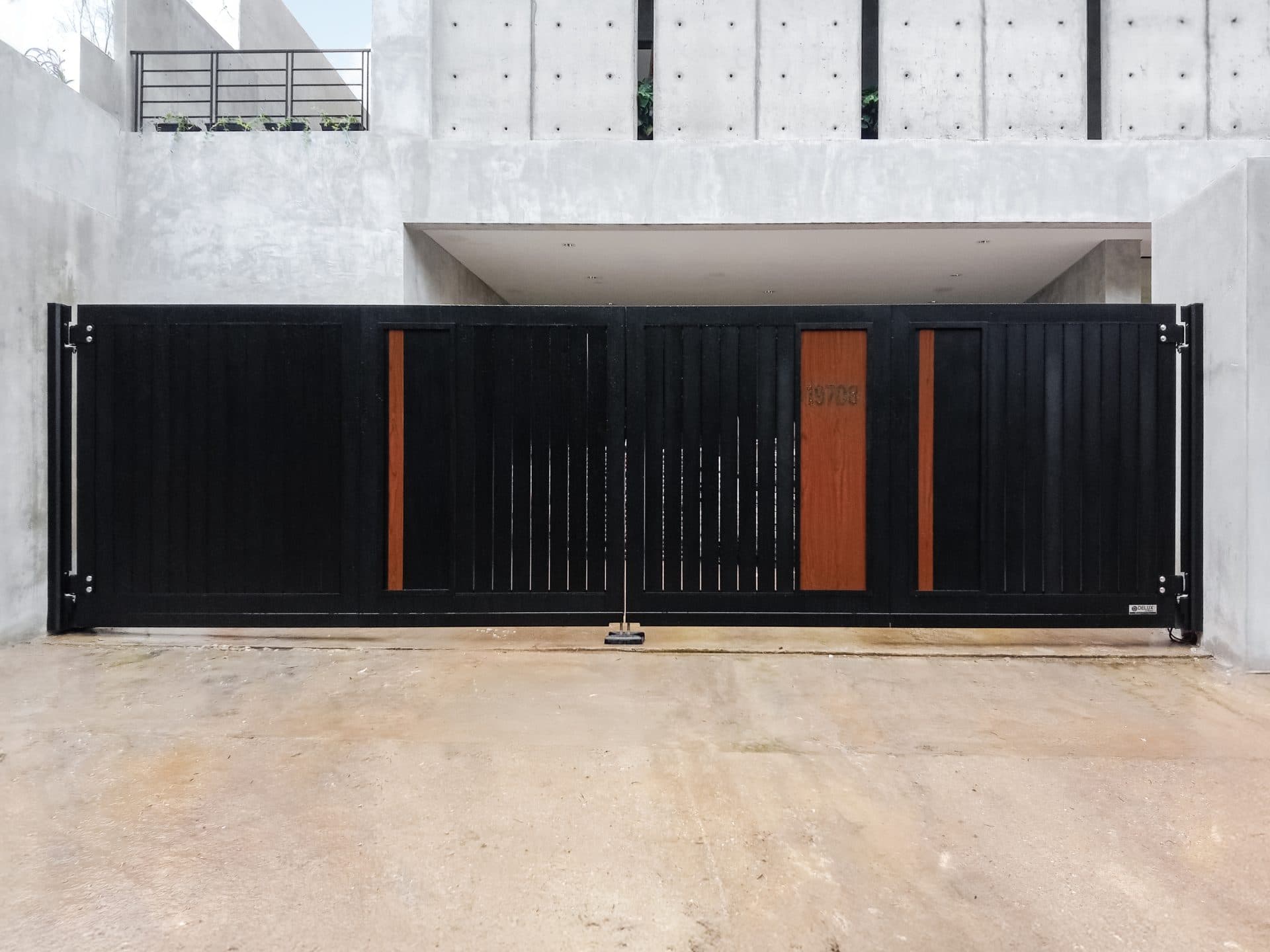 Trackless folding gate Trackless autogate Folding gate Malaysia Aluminium gate Malaysia Delux autogate Unigate Autogate Malaysia Unigate Malaysia Trackless gate Malaysia Aluminium gate supplier Malaysia Aluminium auto gate Autogate price Autogate system price Trackless autogate malaysia price Autogate malaysia price Aluminium gate suppliers Inline 14