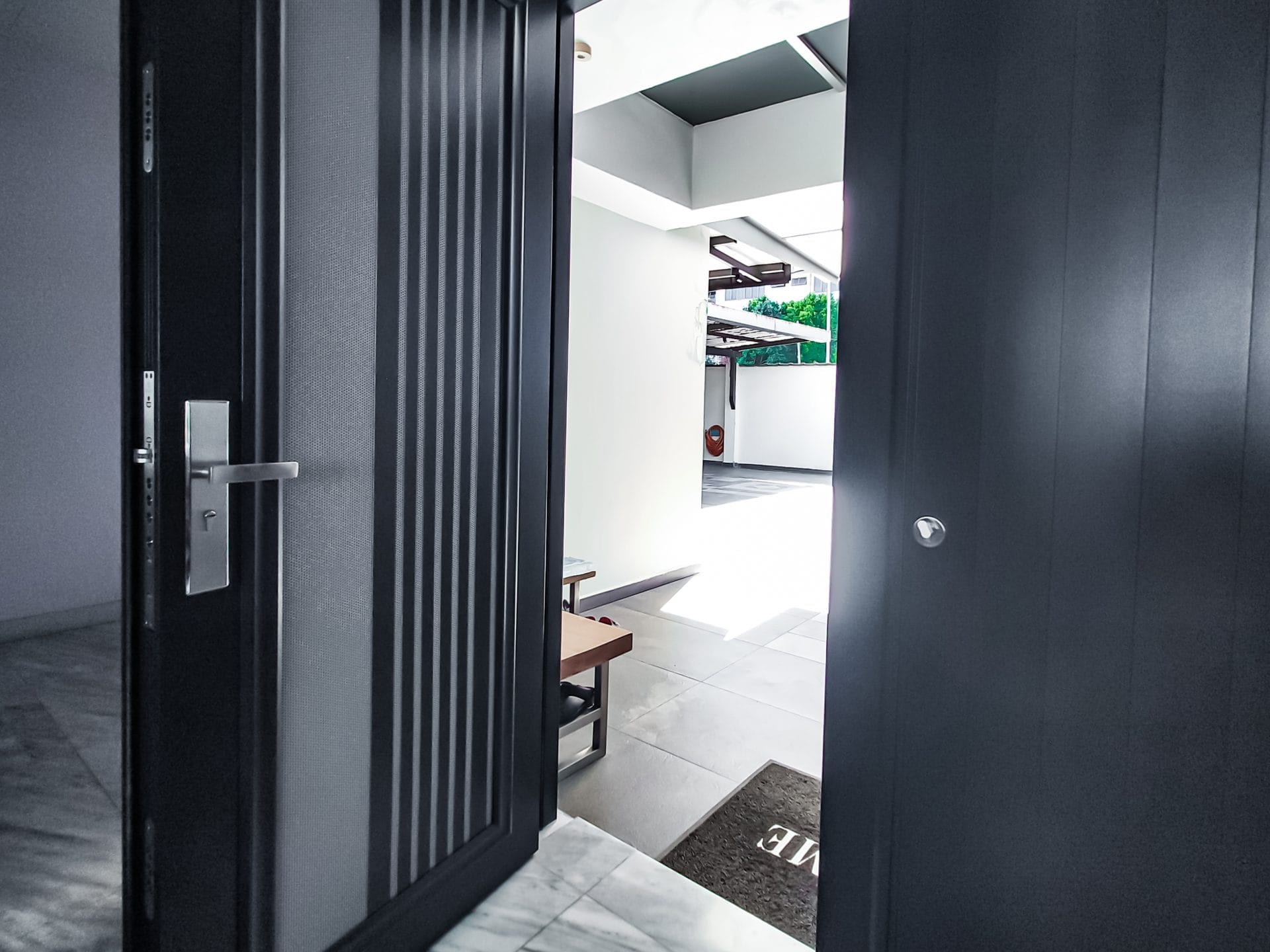 Security door Malaysia Aluminum door Luxury security door Delux security door price Aluminium security door Alutechdoor Security door design for home Best safety door Best security door malaysia Modern security door Security door design Double Door DT608