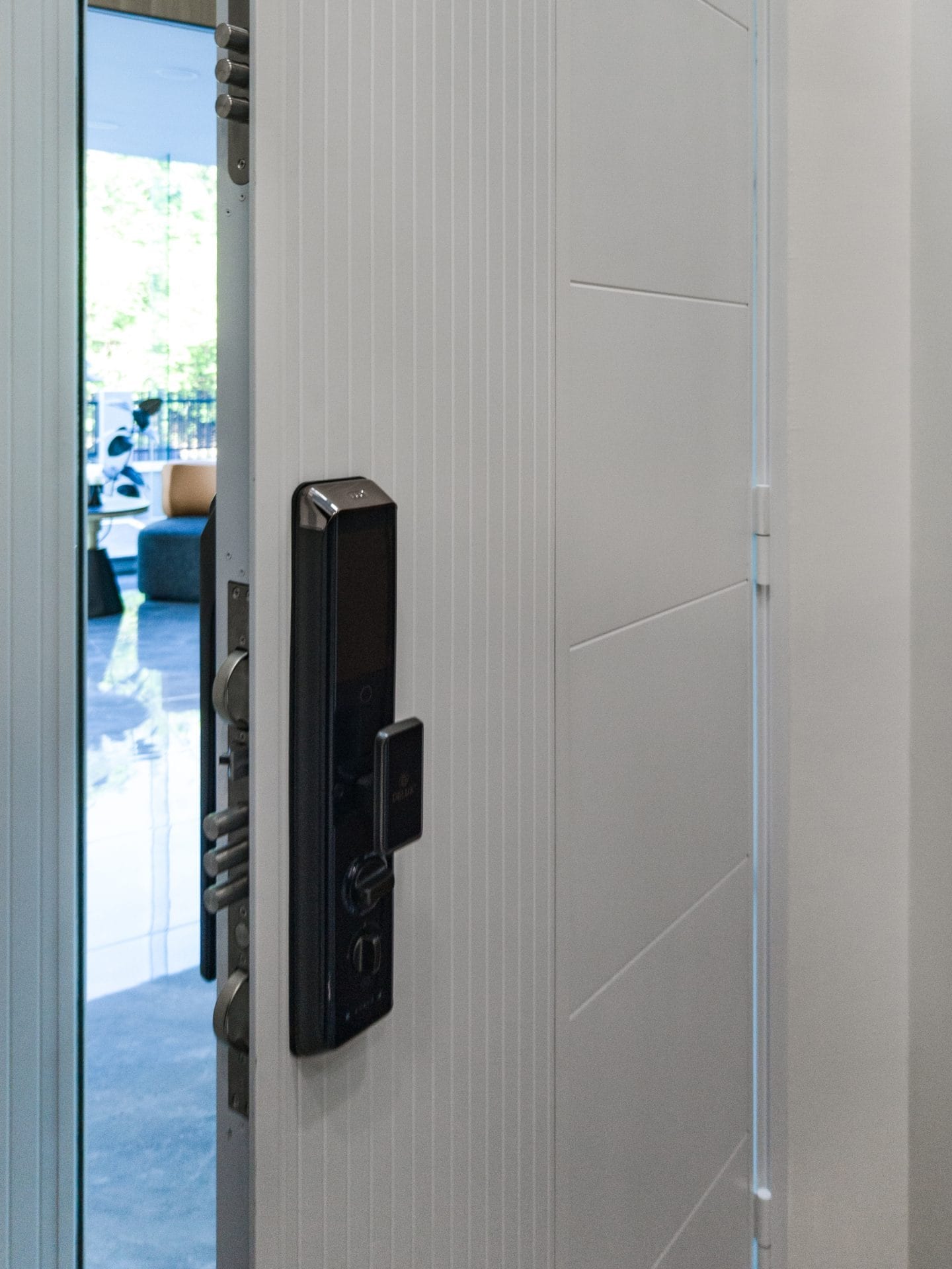 Security door Malaysia Aluminum door Luxury security door Delux security door price Aluminium security door Alutechdoor Security door design for home Best safety door Best security door malaysia Modern security door Security door design Double Door LX102