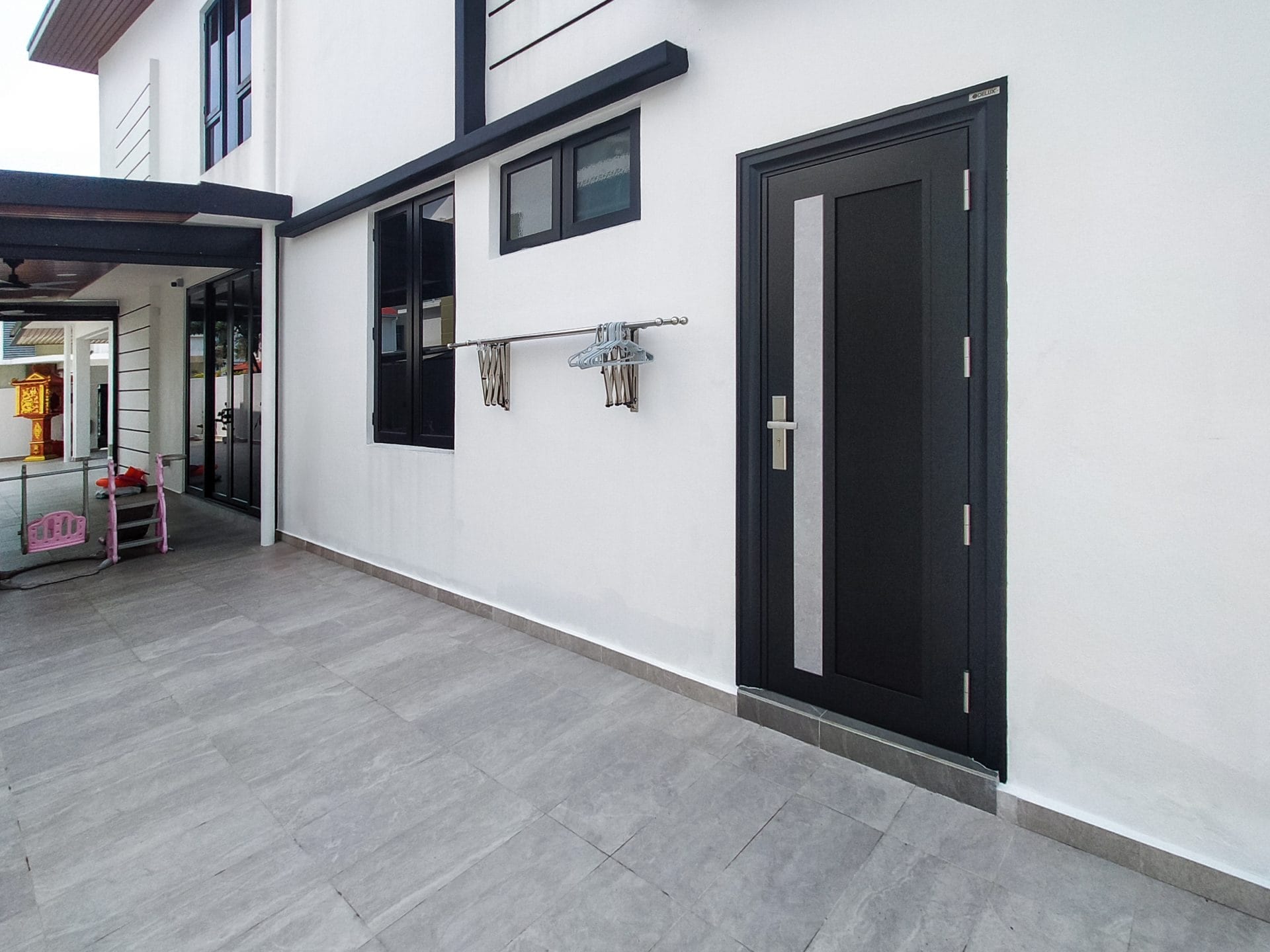 Security door Malaysia Aluminum door Luxury security door Delux security door price Aluminium security door Alutechdoor Security door design for home Best safety door Best security door malaysia Modern security door Security door design Single Door DT601C