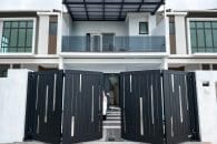 Trackless folding gate Trackless autogate Folding gate Malaysia Aluminium gate Malaysia Delux autogate Unigate Autogate Malaysia Unigate Malaysia Trackless gate Malaysia Aluminium gate supplier Malaysia Aluminium auto gate Autogate price Autogate system price Trackless autogate malaysia price Autogate malaysia price Aluminium gate suppliers x-line 1
