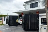 Trackless folding gate Trackless autogate Folding gate Malaysia Aluminium gate Malaysia Delux autogate Unigate Autogate Malaysia Unigate Malaysia Trackless gate Malaysia Aluminium gate supplier Malaysia Aluminium auto gate Autogate price Autogate system price Trackless autogate malaysia price Autogate malaysia price Aluminium gate suppliers grono 1