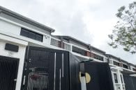 Trackless folding gate Trackless autogate Folding gate Malaysia Aluminium gate Malaysia Delux autogate Unigate Autogate Malaysia Unigate Malaysia Trackless gate Malaysia Aluminium gate supplier Malaysia Aluminium auto gate Autogate price Autogate system price Trackless autogate malaysia price Autogate malaysia price Aluminium gate suppliers grono 1