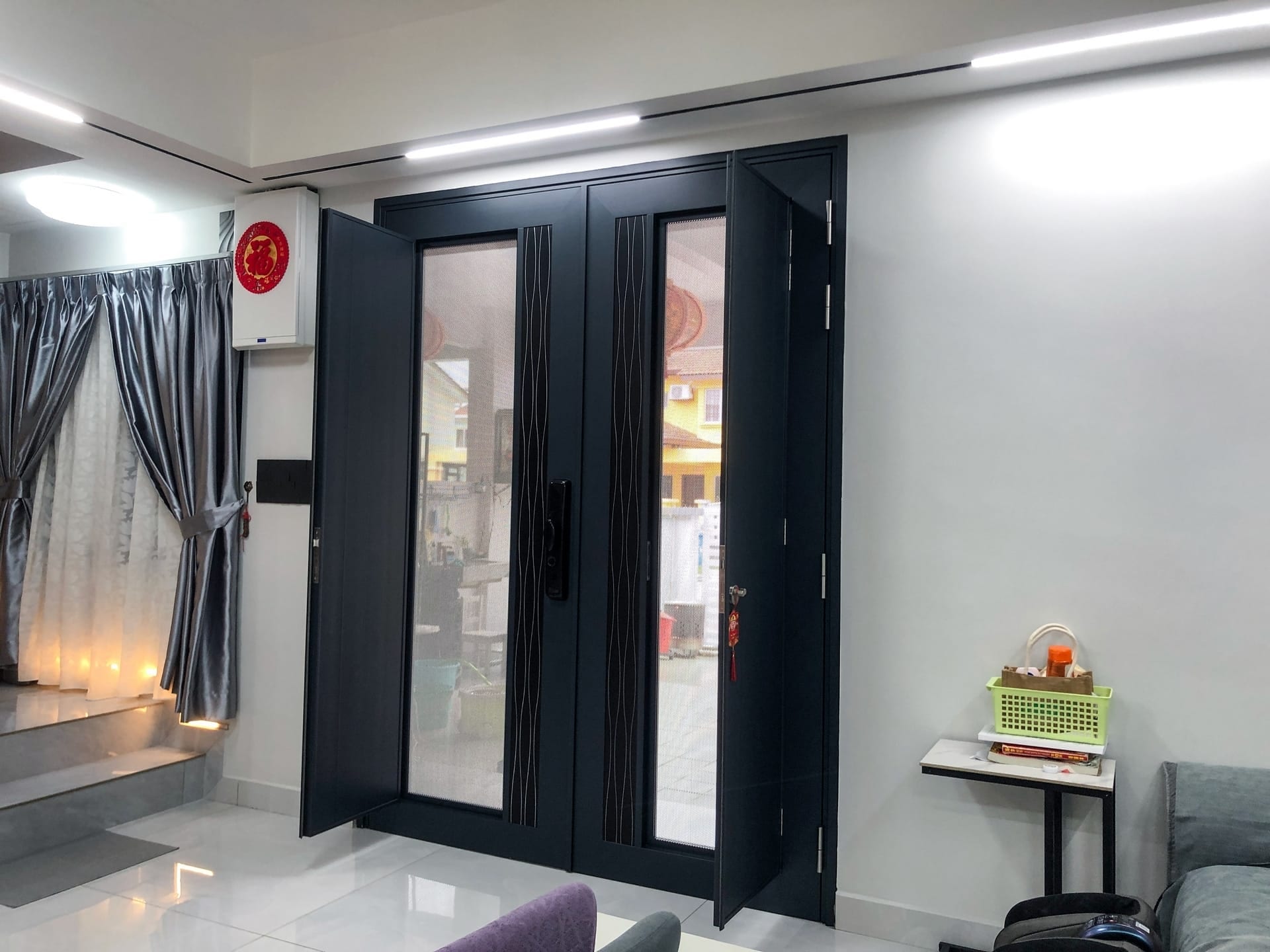 Security door Malaysia Aluminum door Luxury security door Delux security door price Aluminium security door Alutechdoor Security door design for home Best safety door Best security door malaysia Modern security door Security door design Safety door Malaysia Premium security door dt602
