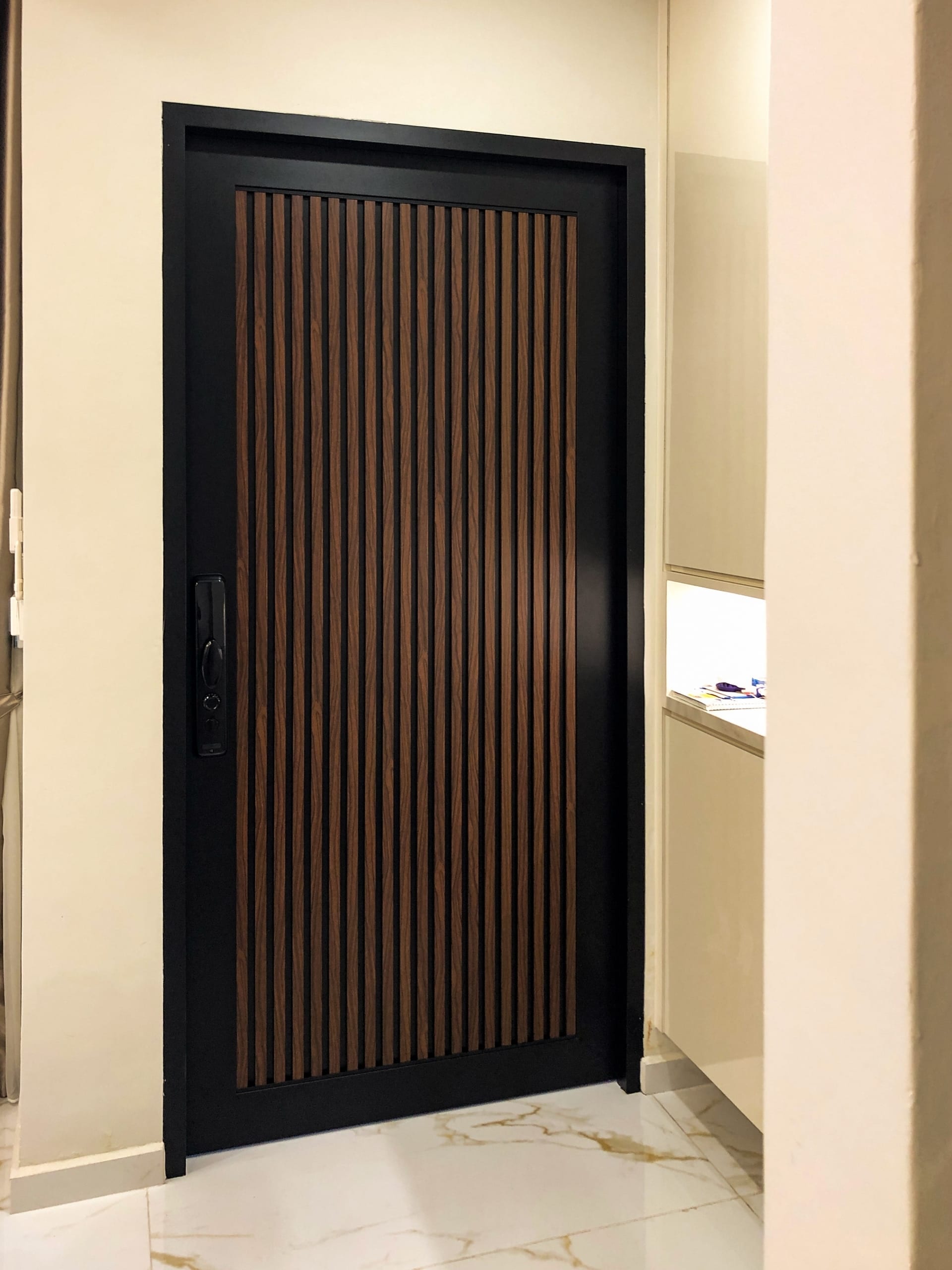 Security door Malaysia Aluminum door Luxury security door Delux security door price Aluminium security door Alutechdoor Security door design for home Best safety door Best security door malaysia Modern security door Security door design Safety door Malaysia Premium security door dt663