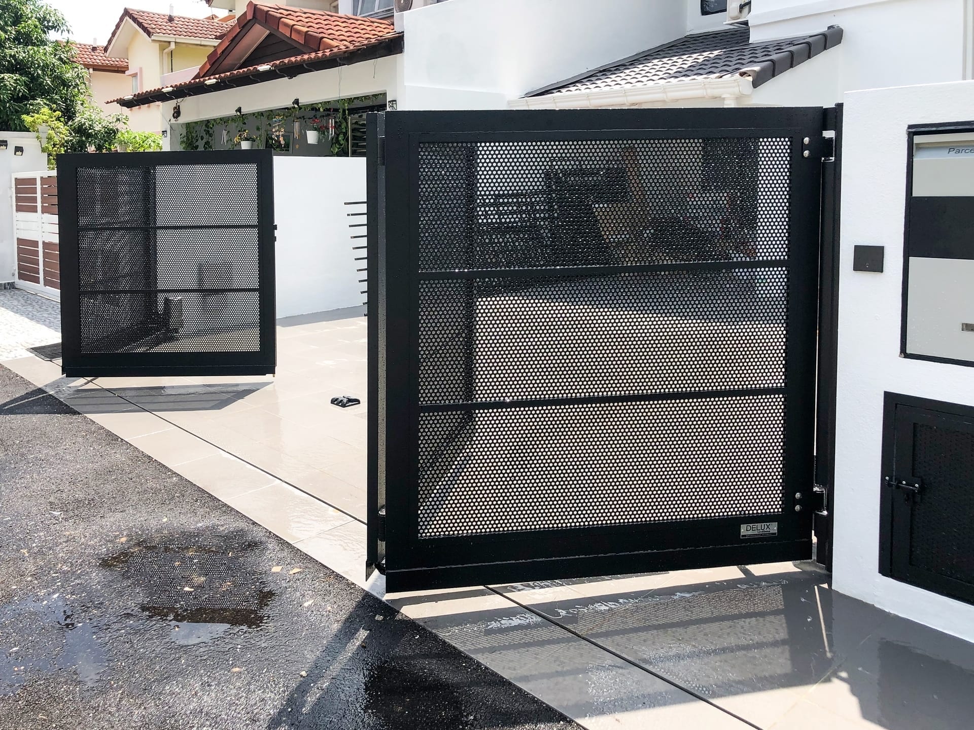 Trackless folding gate Trackless autogate Folding gate Malaysia Aluminium gate Malaysia Delux autogate Unigate Autogate Malaysia Unigate Malaysia Trackless gate Malaysia Aluminium gate supplier Malaysia Aluminium auto gate Autogate price Autogate system price Trackless autogate malaysia price Autogate malaysia price Aluminium gate suppliers x7