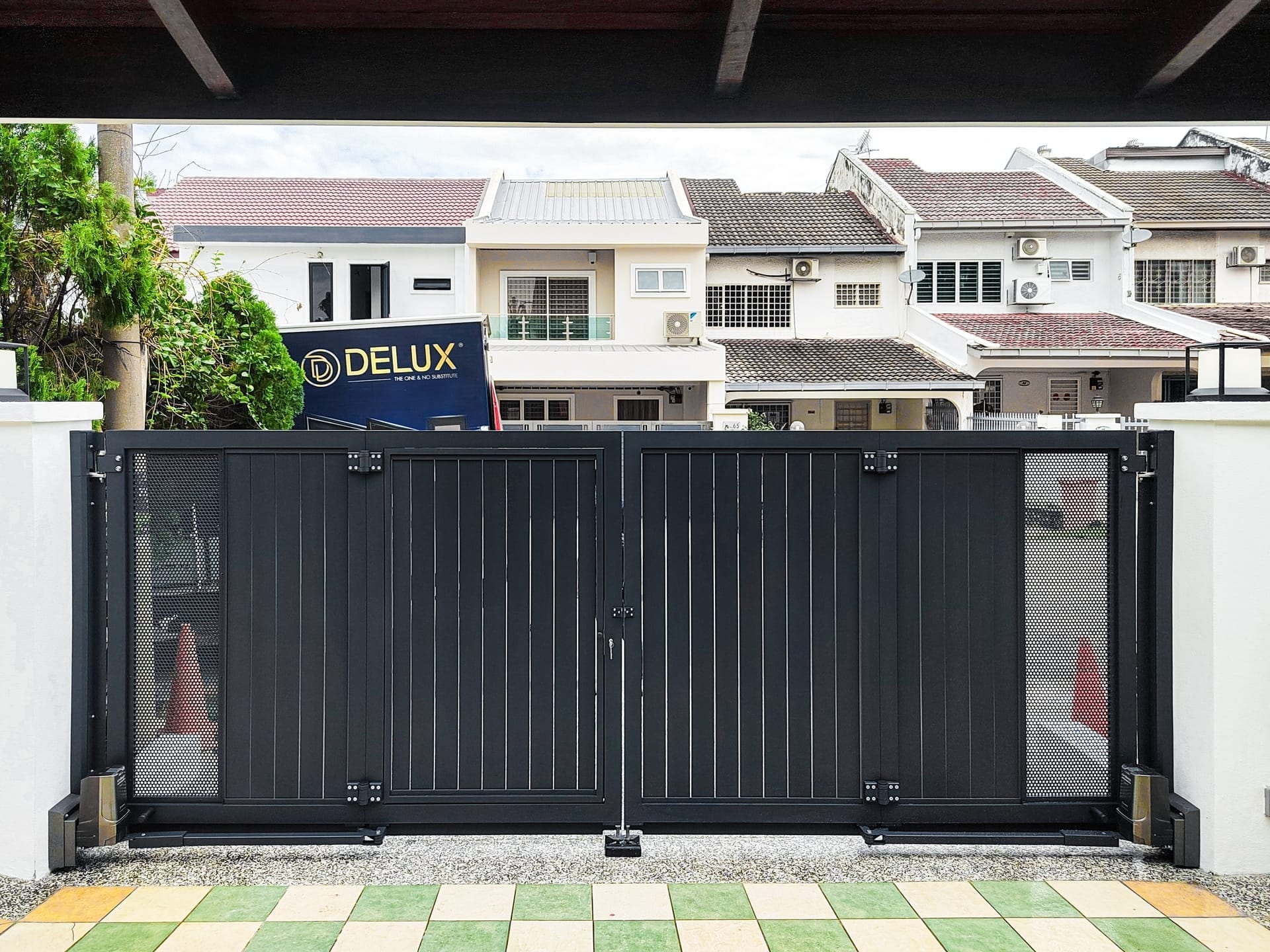 Trackless folding gate Trackless autogate Folding gate Malaysia Aluminium gate Malaysia Delux autogate Unigate Autogate Malaysia Unigate Malaysia Trackless gate Malaysia Aluminium gate supplier Malaysia Aluminium auto gate Autogate price Autogate system price Trackless autogate malaysia price Autogate malaysia price Aluminium gate suppliers classline 301