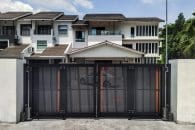 Trackless folding gate Trackless autogate Folding gate Malaysia Aluminium gate Malaysia Delux autogate Unigate Autogate Malaysia Unigate Malaysia Trackless gate Malaysia Aluminium gate supplier Malaysia Aluminium auto gate Autogate price Autogate system price Trackless autogate malaysia price Autogate malaysia price Aluminium gate suppliers X27