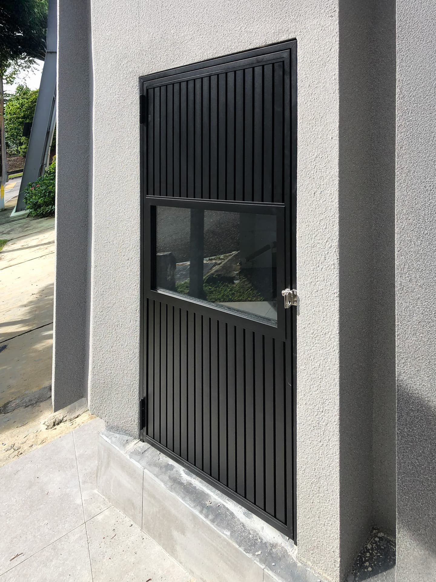 Trackless folding gate Trackless autogate Folding gate Malaysia Aluminium gate Malaysia Delux autogate Unigate Autogate Malaysia Unigate Malaysia Trackless gate Malaysia Aluminium gate supplier Malaysia Aluminium auto gate Autogate price Autogate system price Trackless autogate malaysia price Autogate malaysia price Aluminium gate suppliers LINO GN303