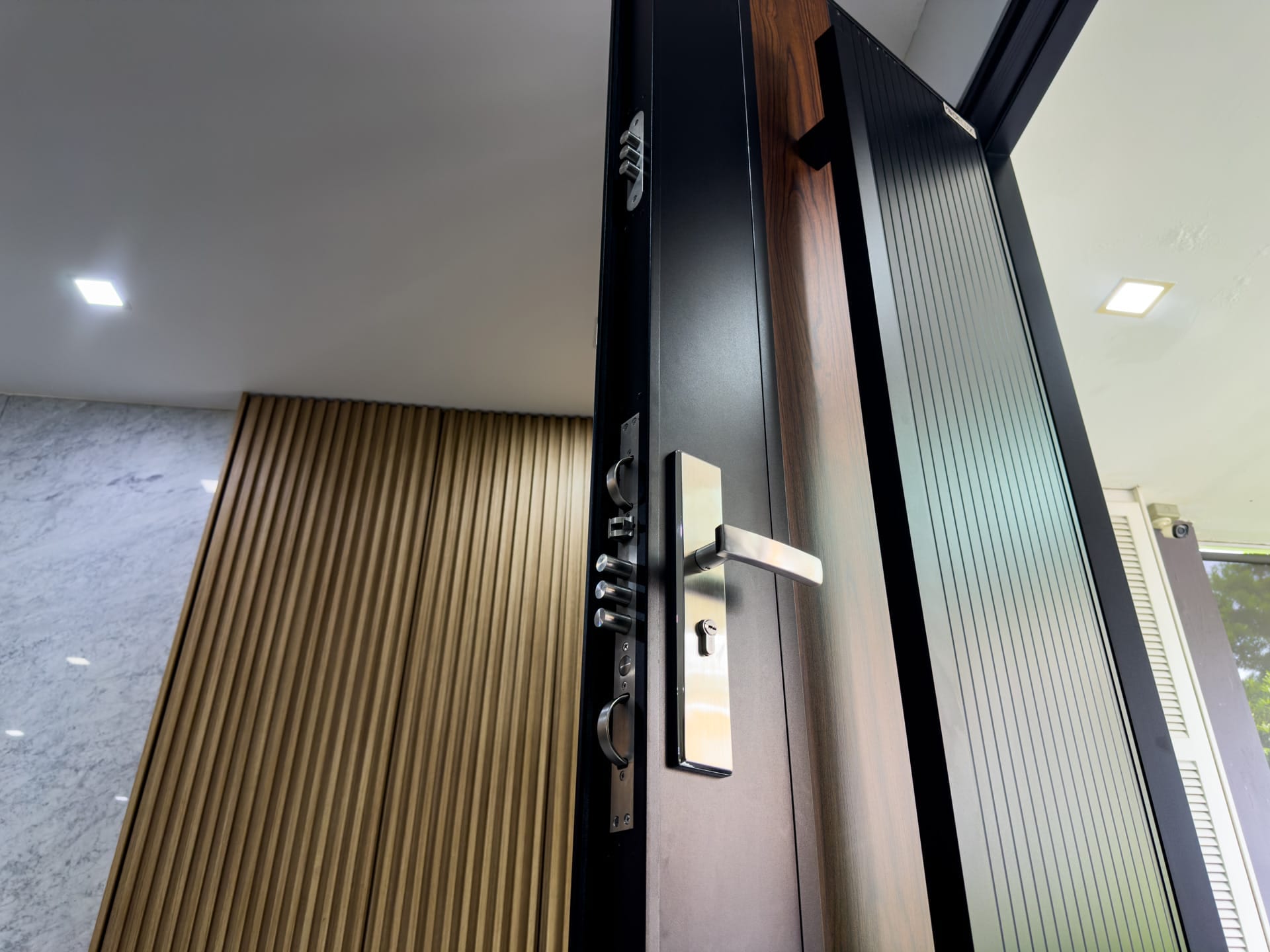 Trackless folding gate Trackless autogate Folding gate Malaysia Aluminium gate Malaysia Delux autogate Unigate Autogate Malaysia Unigate Malaysia Trackless gate Malaysia Aluminium gate supplier Malaysia Aluminium auto gate Autogate price Autogate system price Trackless autogate malaysia price Autogate malaysia price Aluminium gate suppliers
