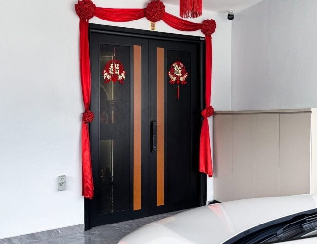 Security door Malaysia Aluminum door Luxury security door Delux security door price Aluminium security door Alutechdoor Security door design for home Best safety door Best security door malaysia Modern security door Security door design Safety door Malaysia Premium security door dt601