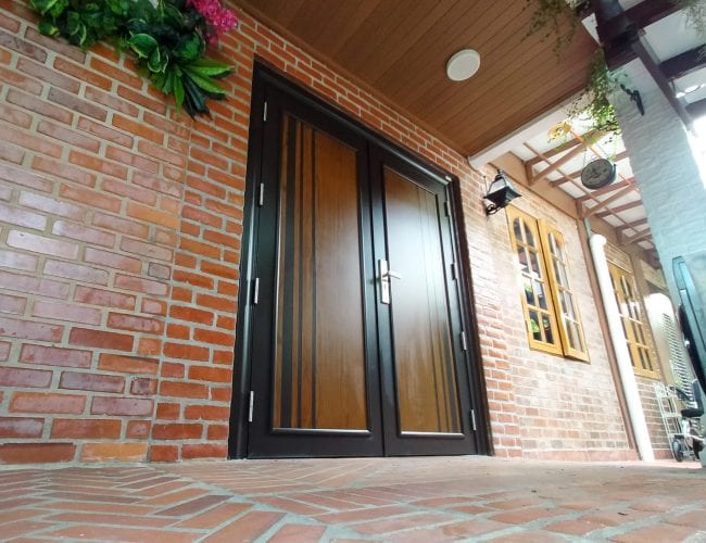 Security door Malaysia Aluminum door Luxury security door Delux security door price Aluminium security door Alutechdoor Security door design for home Best safety door Best security door malaysia Modern security door Security door design Double Door DT804W