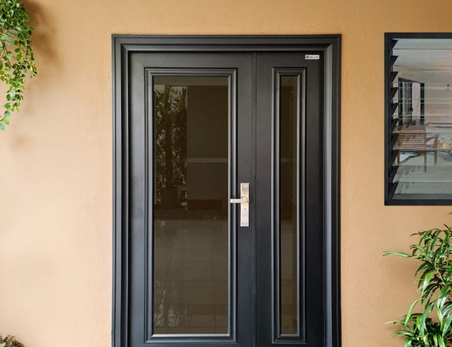 DT303_One and half (DG005 - Brown).jpg