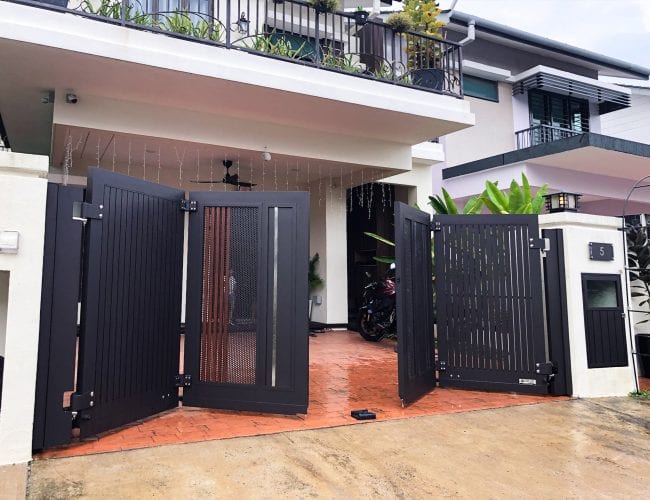 Trackless folding gate Trackless autogate Folding gate Malaysia Aluminium gate Malaysia Delux autogate Unigate Autogate Malaysia Unigate Malaysia Trackless gate Malaysia Aluminium gate supplier Malaysia Aluminium auto gate Autogate price Autogate system price Trackless autogate malaysia price Autogate malaysia price Aluminium gate suppliers