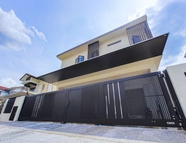 Trackless folding gate Trackless autogate Folding gate Malaysia Aluminium gate Malaysia Delux autogate Unigate Autogate Malaysia Unigate Malaysia Trackless gate Malaysia Aluminium gate supplier Malaysia Aluminium auto gate Autogate price Autogate system price Trackless autogate malaysia price Autogate malaysia price Aluminium gate suppliers grono 2