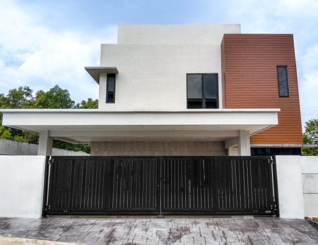 Trackless folding gate Trackless autogate Folding gate Malaysia Aluminium gate Malaysia Delux autogate Unigate Autogate Malaysia Unigate Malaysia Trackless gate Malaysia Aluminium gate supplier Malaysia Aluminium auto gate Autogate price Autogate system price Trackless autogate malaysia price Autogate malaysia price Aluminium gate suppliers contemporary 802