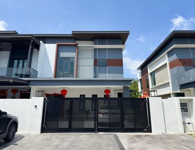 Trackless folding gate Trackless autogate Folding gate Malaysia Aluminium gate Malaysia Delux autogate Unigate Autogate Malaysia Unigate Malaysia Trackless gate Malaysia Aluminium gate supplier Malaysia Aluminium auto gate Autogate price Autogate system price Trackless autogate malaysia price Autogate malaysia price Aluminium gate suppliers x19