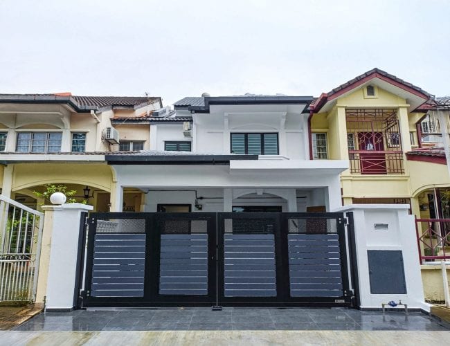 Trackless folding gate Trackless autogate Folding gate Malaysia Aluminium gate Malaysia Delux autogate Unigate Autogate Malaysia Unigate Malaysia Trackless gate Malaysia Aluminium gate supplier Malaysia Aluminium auto gate Autogate price Autogate system price Trackless autogate malaysia price Autogate malaysia price Aluminium gate suppliers texstone x4