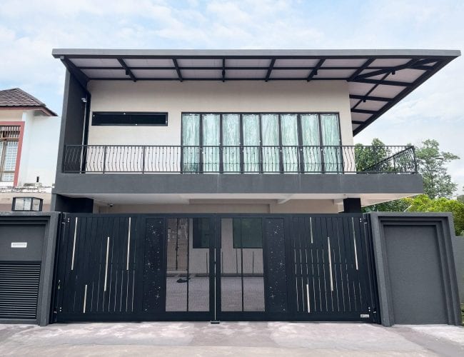 Trackless folding gate Trackless autogate Folding gate Malaysia Aluminium gate Malaysia Delux autogate Unigate Autogate Malaysia Unigate Malaysia Trackless gate Malaysia Aluminium gate supplier Malaysia Aluminium auto gate Autogate price Autogate system price Trackless autogate malaysia price Autogate malaysia price Aluminium gate suppliers starry