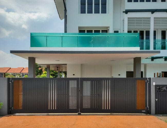 Trackless folding gate Trackless autogate Folding gate Malaysia Aluminium gate Malaysia Delux autogate Unigate Autogate Malaysia Unigate Malaysia Trackless gate Malaysia Aluminium gate supplier Malaysia Aluminium auto gate Autogate price Autogate system price Trackless autogate malaysia price Autogate malaysia price Aluminium gate suppliers pine 3