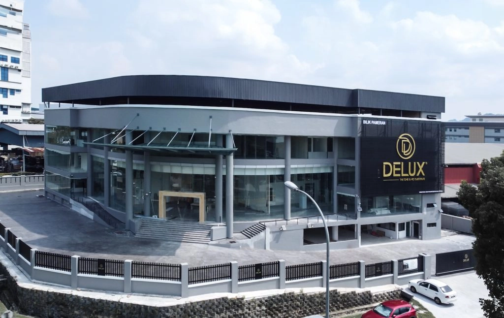 DELUX new showroom main entrance