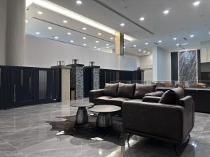 DELUX new showroom UniGate trackless folding autogate 