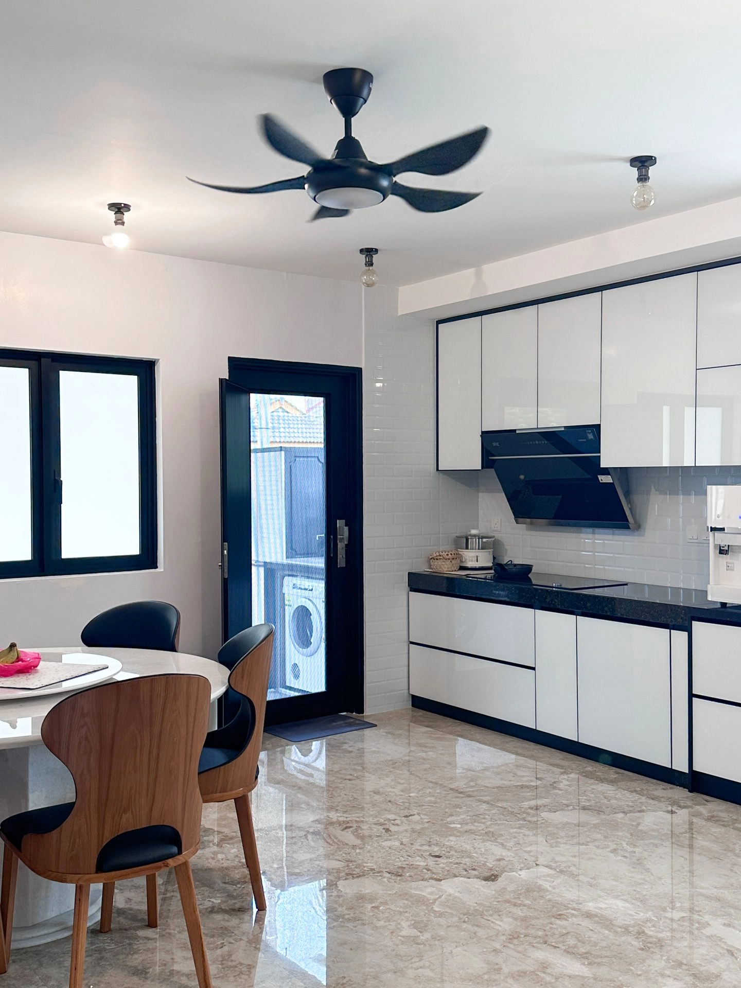 AlutechDoor Single Door DT901