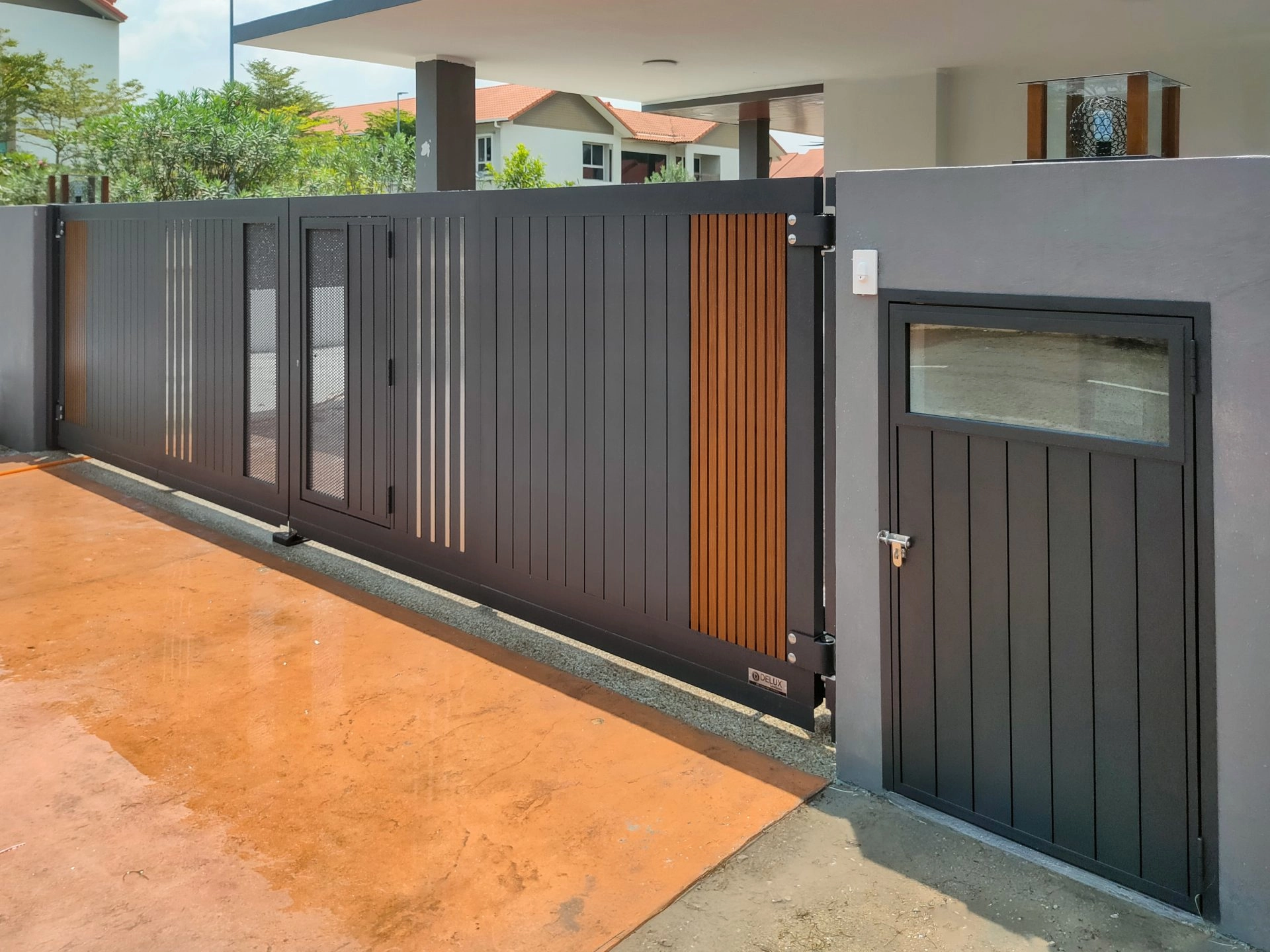 Trackless folding gate Trackless autogate Folding gate Malaysia Aluminium gate Malaysia Delux autogate Unigate Autogate Malaysia Unigate Malaysia Trackless gate Malaysia Aluminium gate supplier Malaysia Aluminium auto gate Autogate price Autogate system price Trackless autogate malaysia price Autogate malaysia price Aluminium gate suppliers pine 3