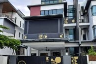 Trackless folding gate Trackless autogate Folding gate Malaysia Aluminium gate Malaysia Delux autogate Unigate Autogate Malaysia Unigate Malaysia Trackless gate Malaysia Aluminium gate supplier Malaysia Aluminium auto gate Autogate price Autogate system price Trackless autogate malaysia price Autogate malaysia price Aluminium gate suppliers metal2