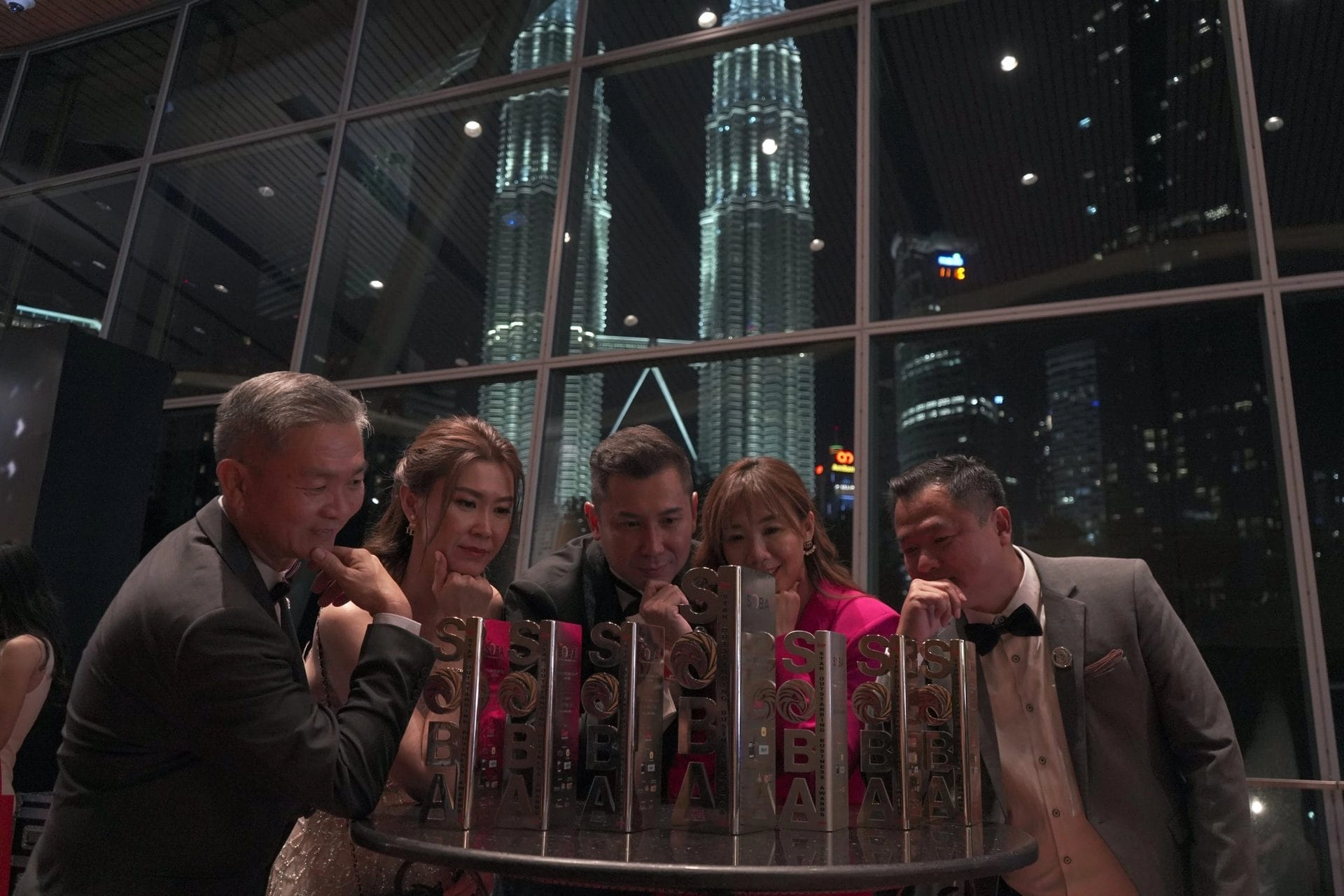 Image gallery marquee