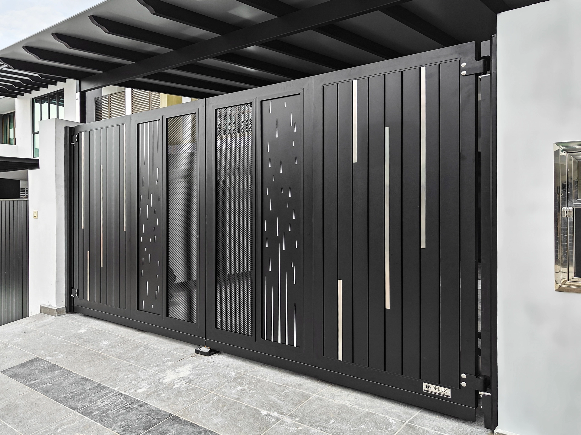 Trackless folding gate Trackless autogate Folding gate Malaysia Aluminium gate Malaysia Delux autogate Unigate Autogate Malaysia Unigate Malaysia Trackless gate Malaysia Aluminium gate supplier Malaysia Aluminium auto gate Autogate price Autogate system price Trackless autogate malaysia price Autogate malaysia price Aluminium gate suppliers showy