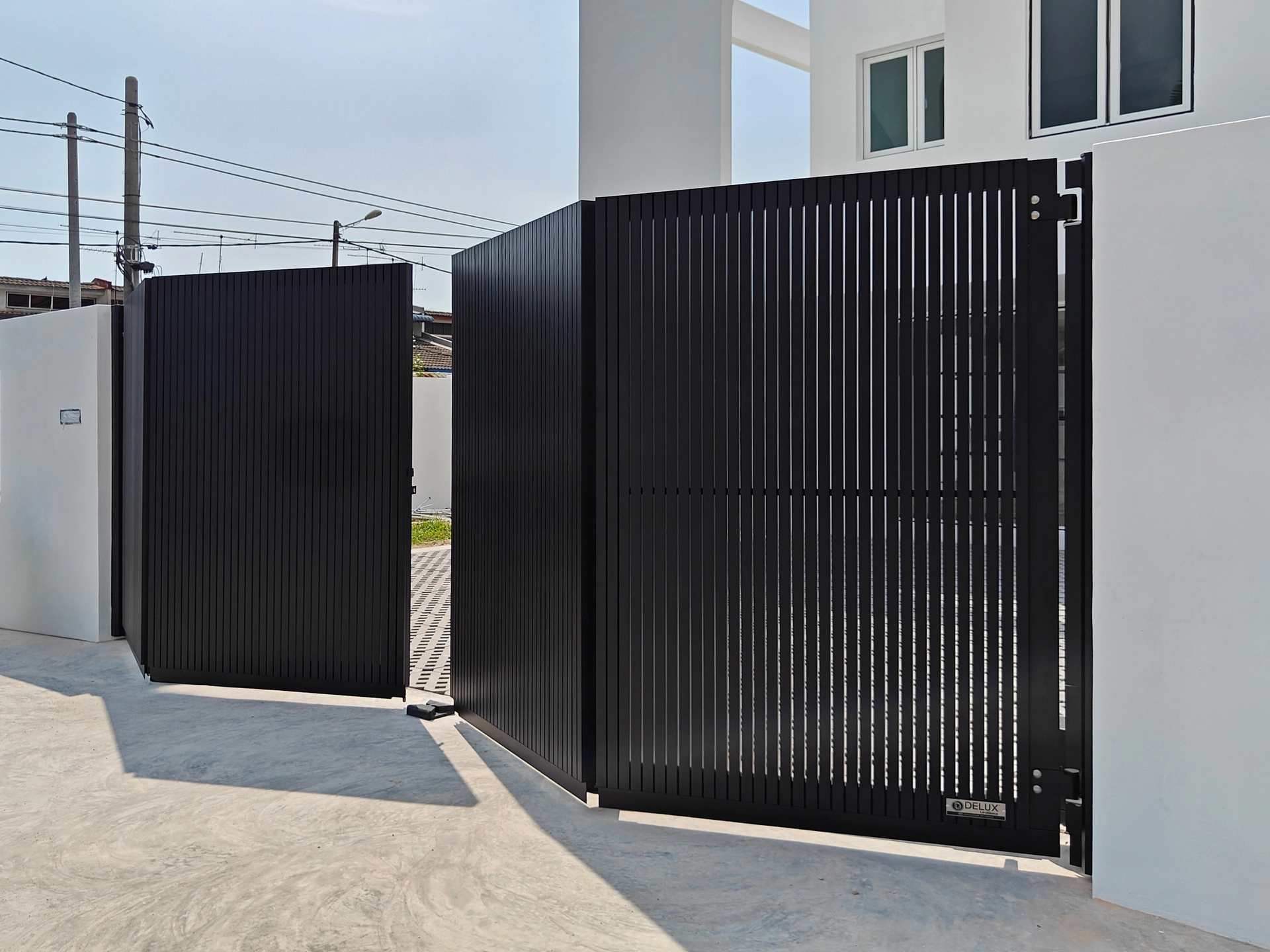 Trackless folding gate Trackless autogate Folding gate Malaysia Aluminium gate Malaysia Delux autogate Unigate Autogate Malaysia Unigate Malaysia Trackless gate Malaysia Aluminium gate supplier Malaysia Aluminium auto gate Autogate price Autogate system price Trackless autogate malaysia price Autogate malaysia price Aluminium gate suppliers x8
