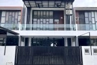 Trackless folding gate Trackless autogate Folding gate Malaysia Aluminium gate Malaysia Delux autogate Unigate Autogate Malaysia Unigate Malaysia Trackless gate Malaysia Aluminium gate supplier Malaysia Aluminium auto gate Autogate price Autogate system price Trackless autogate malaysia price Autogate malaysia price Aluminium gate suppliers texstone x17