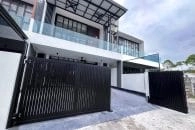 Trackless folding gate Trackless autogate Folding gate Malaysia Aluminium gate Malaysia Delux autogate Unigate Autogate Malaysia Unigate Malaysia Trackless gate Malaysia Aluminium gate supplier Malaysia Aluminium auto gate Autogate price Autogate system price Trackless autogate malaysia price Autogate malaysia price Aluminium gate suppliers texstone x17