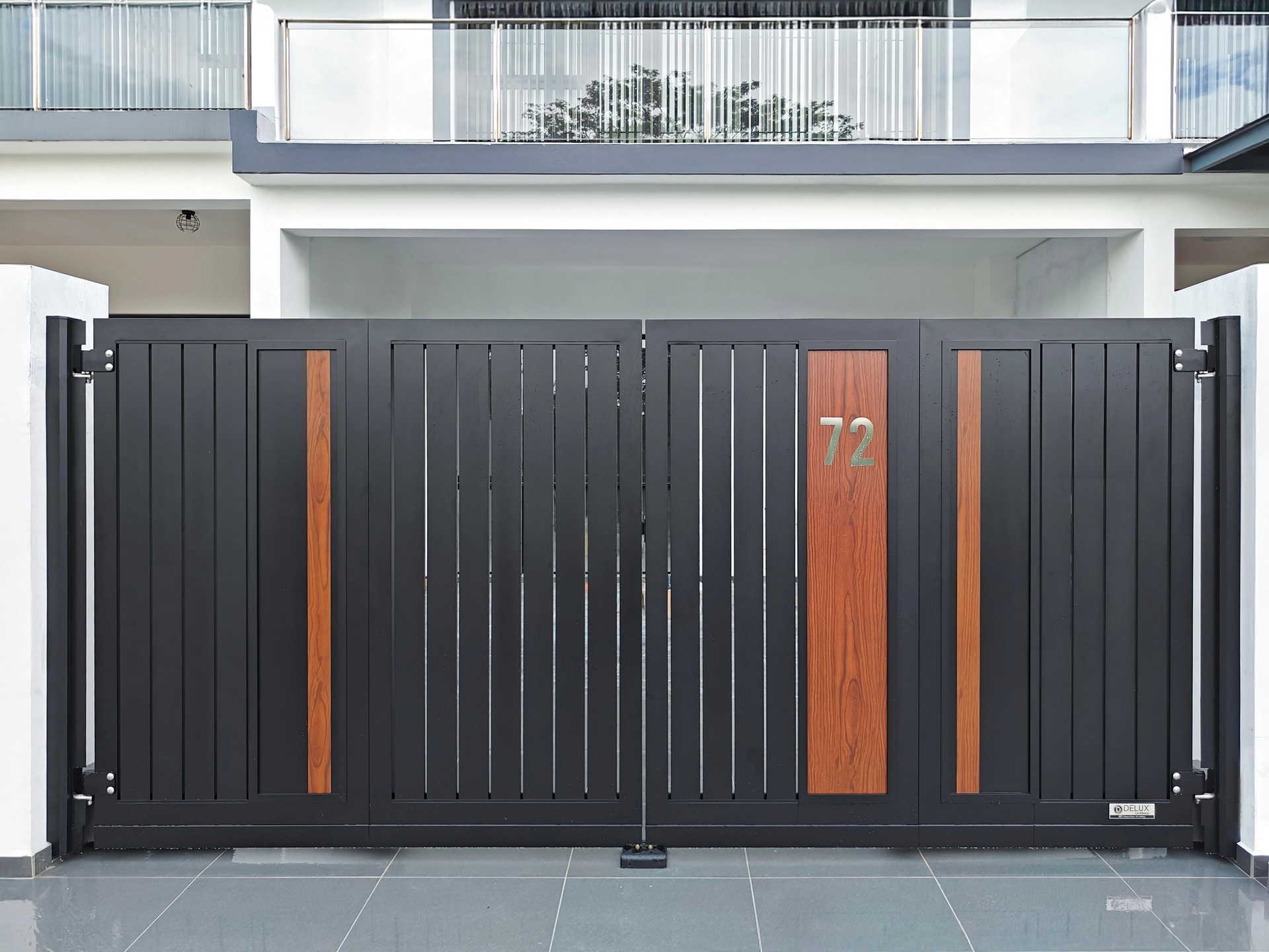 Trackless folding gate Trackless autogate Folding gate Malaysia Aluminium gate Malaysia Delux autogate Unigate Autogate Malaysia Unigate Malaysia Trackless gate Malaysia Aluminium gate supplier Malaysia Aluminium auto gate Autogate price Autogate system price Trackless autogate malaysia price Autogate malaysia price Aluminium gate suppliers inline 14