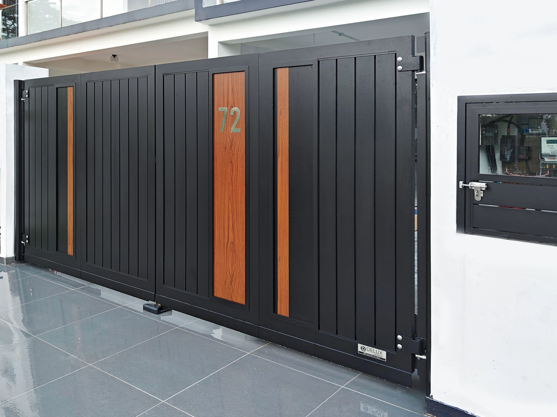 Trackless folding gate Trackless autogate Folding gate Malaysia Aluminium gate Malaysia Delux autogate Unigate Autogate Malaysia Unigate Malaysia Trackless gate Malaysia Aluminium gate supplier Malaysia Aluminium auto gate Autogate price Autogate system price Trackless autogate malaysia price Autogate malaysia price Aluminium gate suppliers inline 14