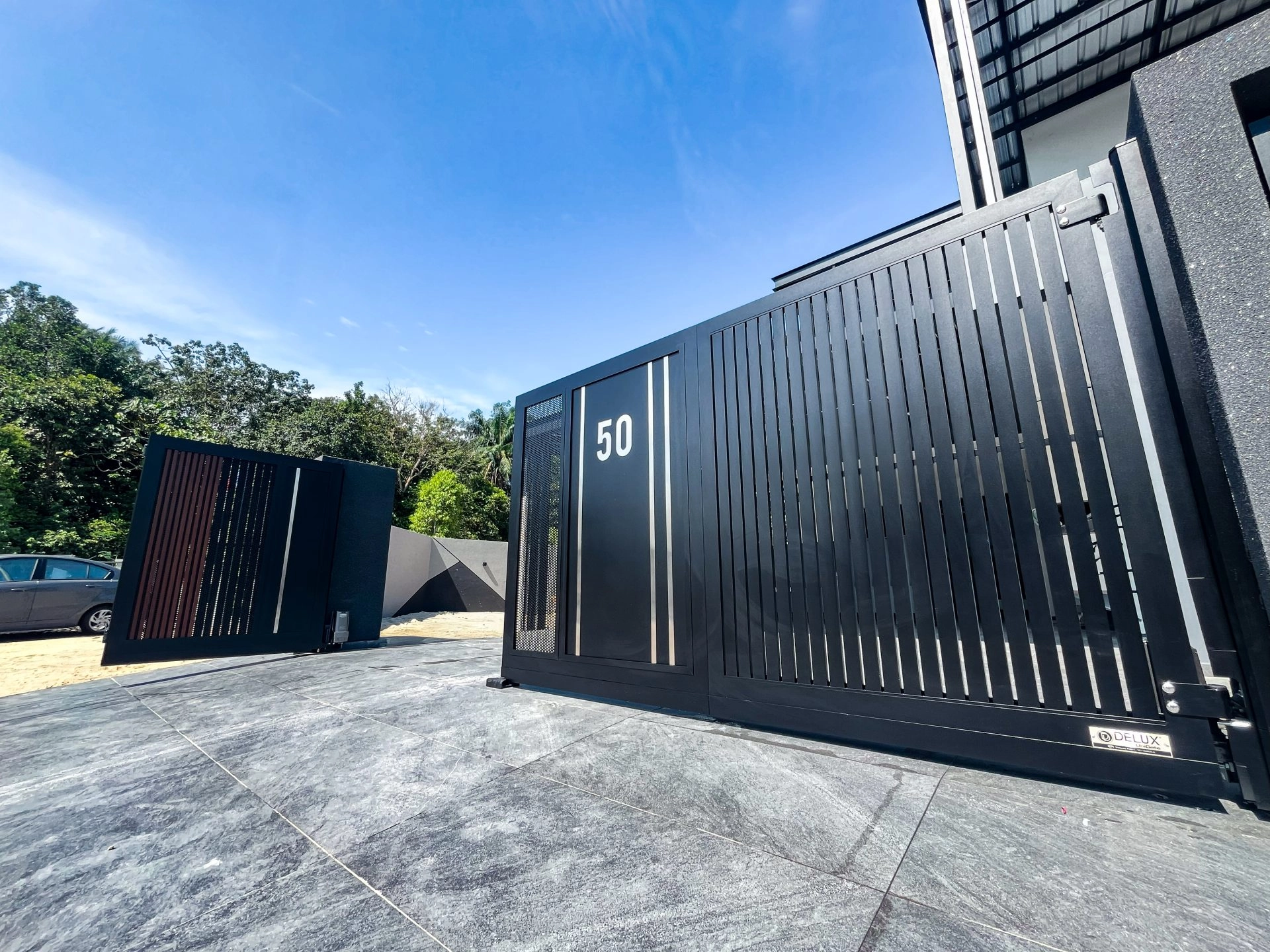 Trackless folding gate Trackless autogate Folding gate Malaysia Aluminium gate Malaysia Delux autogate Unigate Autogate Malaysia Unigate Malaysia Trackless gate Malaysia Aluminium gate supplier Malaysia Aluminium auto gate Autogate price Autogate system price Trackless autogate malaysia price Autogate malaysia price Aluminium gate suppliers Linex 3