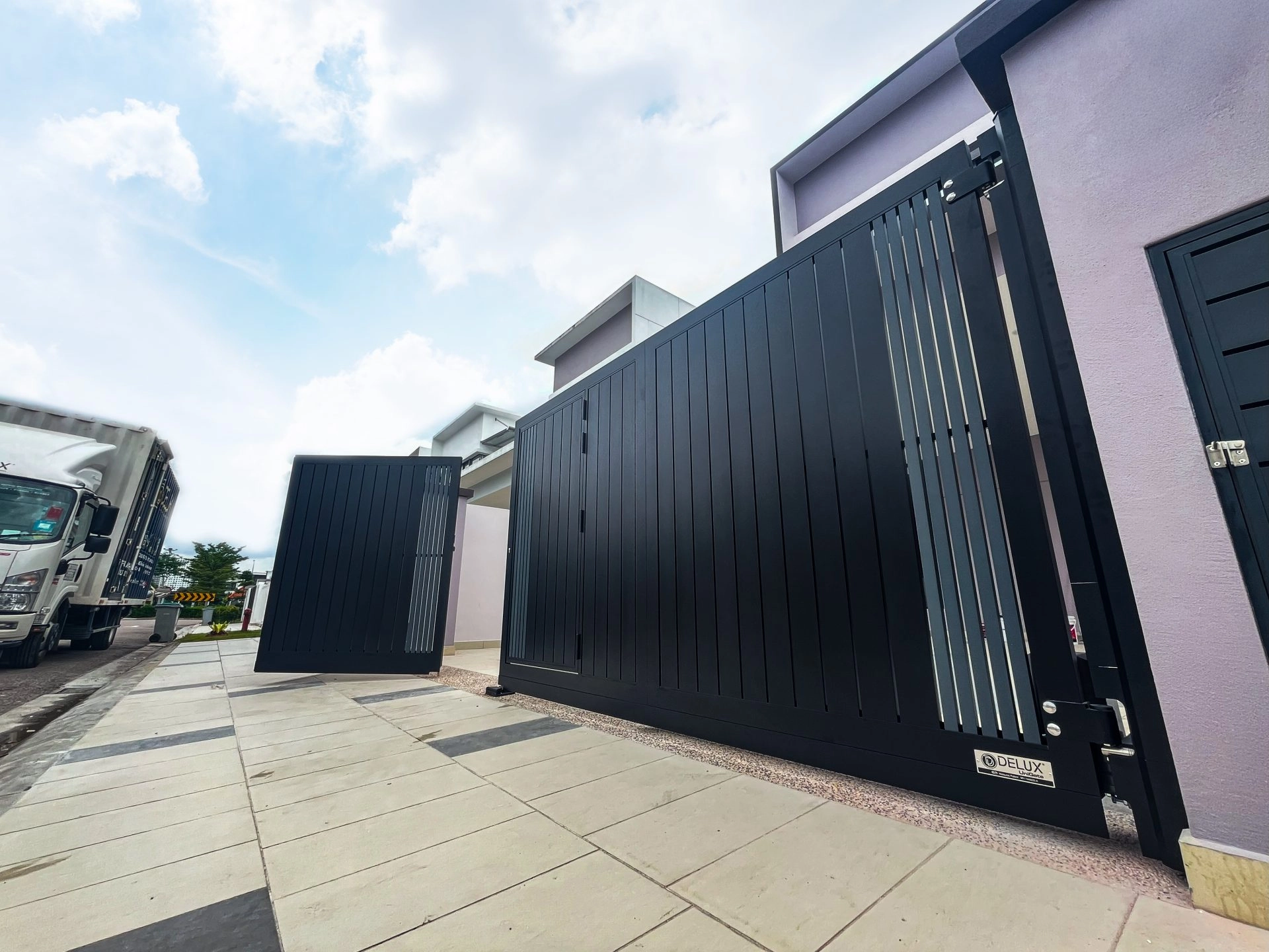 Trackless folding gate Trackless autogate Folding gate Malaysia Aluminium gate Malaysia Delux autogate Unigate Autogate Malaysia Unigate Malaysia Trackless gate Malaysia Aluminium gate supplier Malaysia Aluminium auto gate Autogate price Autogate system price Trackless autogate malaysia price Autogate malaysia price Aluminium gate suppliers pine 5b