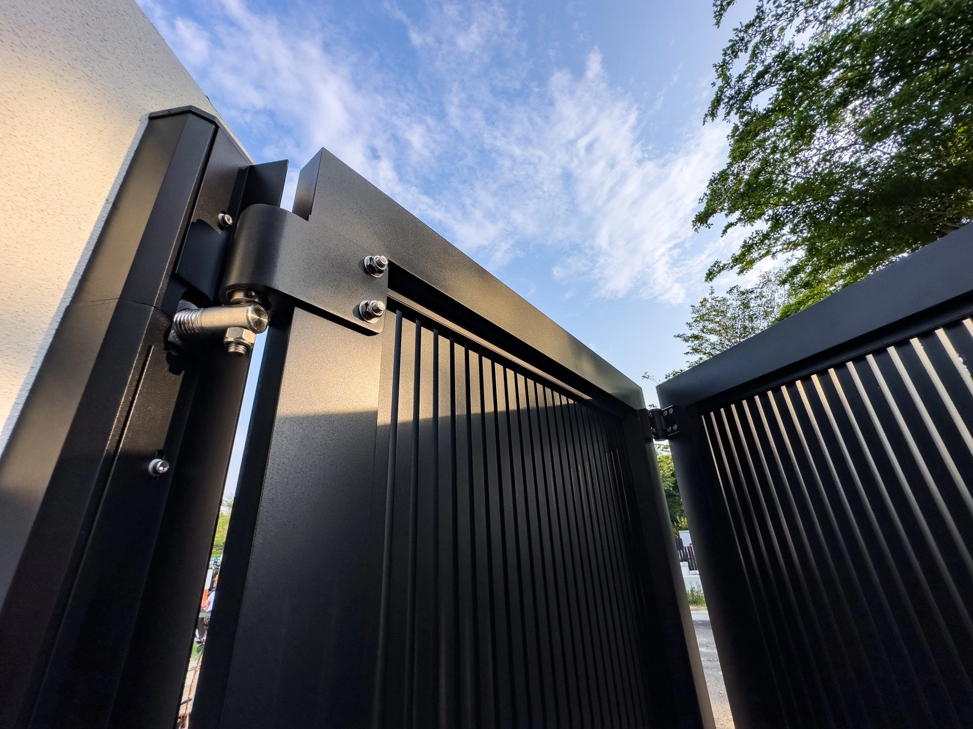 Trackless folding gate Trackless autogate Folding gate Malaysia Aluminium gate Malaysia Delux autogate Unigate Autogate Malaysia Unigate Malaysia Trackless gate Malaysia Aluminium gate supplier Malaysia Aluminium auto gate Autogate price Autogate system price Trackless autogate malaysia price Autogate malaysia price Aluminium gate suppliers x8