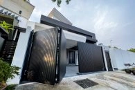 Trackless folding gate Trackless autogate Folding gate Malaysia Aluminium gate Malaysia Delux autogate Unigate Autogate Malaysia Unigate Malaysia Trackless gate Malaysia Aluminium gate supplier Malaysia Aluminium auto gate Autogate price Autogate system price Trackless autogate malaysia price Autogate malaysia price Aluminium gate suppliers x8