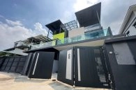 Trackless folding gate Trackless autogate Folding gate Malaysia Aluminium gate Malaysia Delux autogate Unigate Autogate Malaysia Unigate Malaysia Trackless gate Malaysia Aluminium gate supplier Malaysia Aluminium auto gate Autogate price Autogate system price Trackless autogate malaysia price Autogate malaysia price Aluminium gate suppliers inline 14c