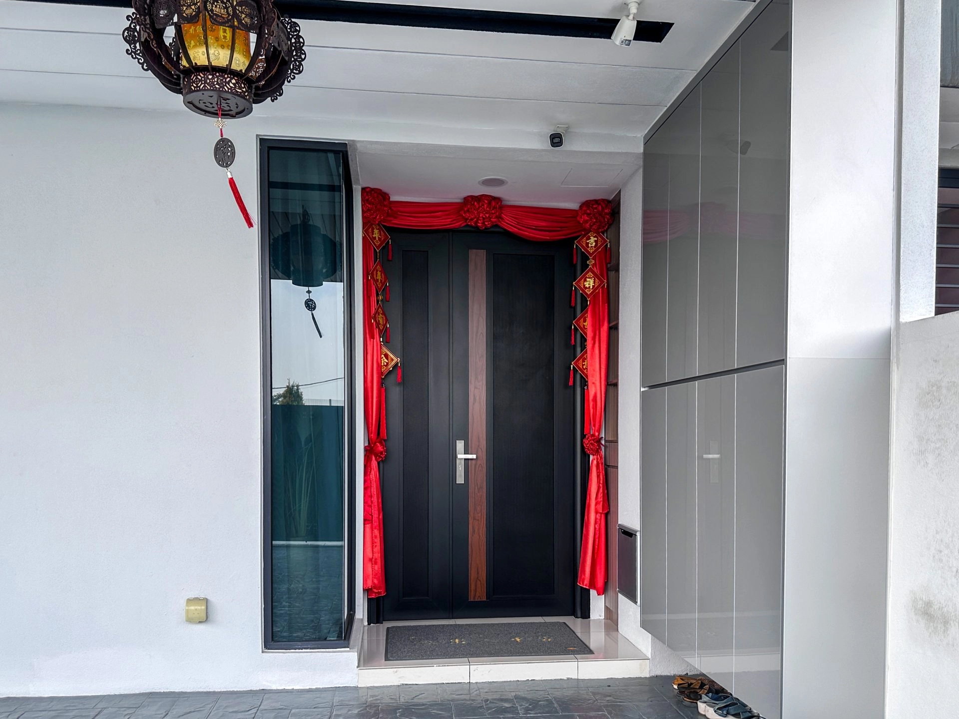 AlutechDoor One and Half Door DT601W